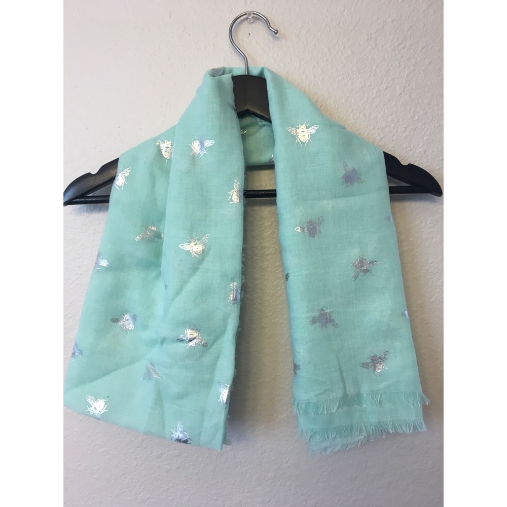 Bee Scarf